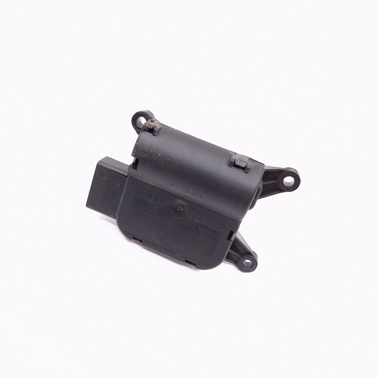 Electronic actuator Audi A4 B7 (8E) 2004–2008 2.0 TDI BPW 8E1820511D – 1