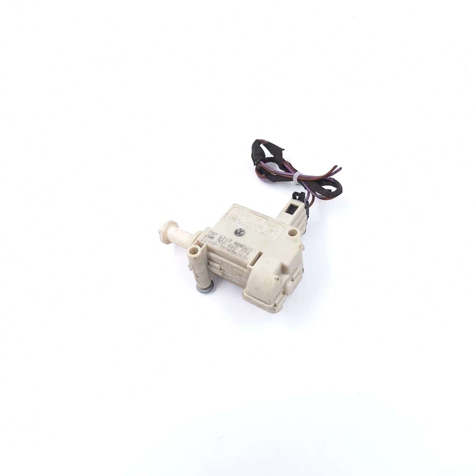 Electronic actuator VW PASSAT B6 2005–2010 3C0010773 – 1