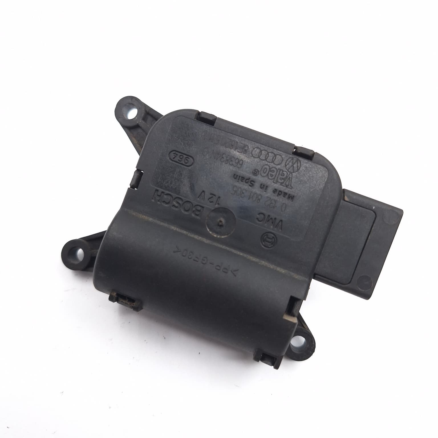 Electronic actuator Audi A4 B5 (8D) 1994–2001 0132801305 – 1