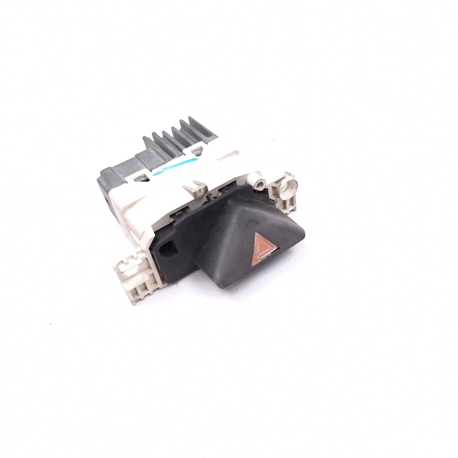 Hazard light switch Ford FOCUS Mk 1 1998–2004 98AG13A350AE – 1
