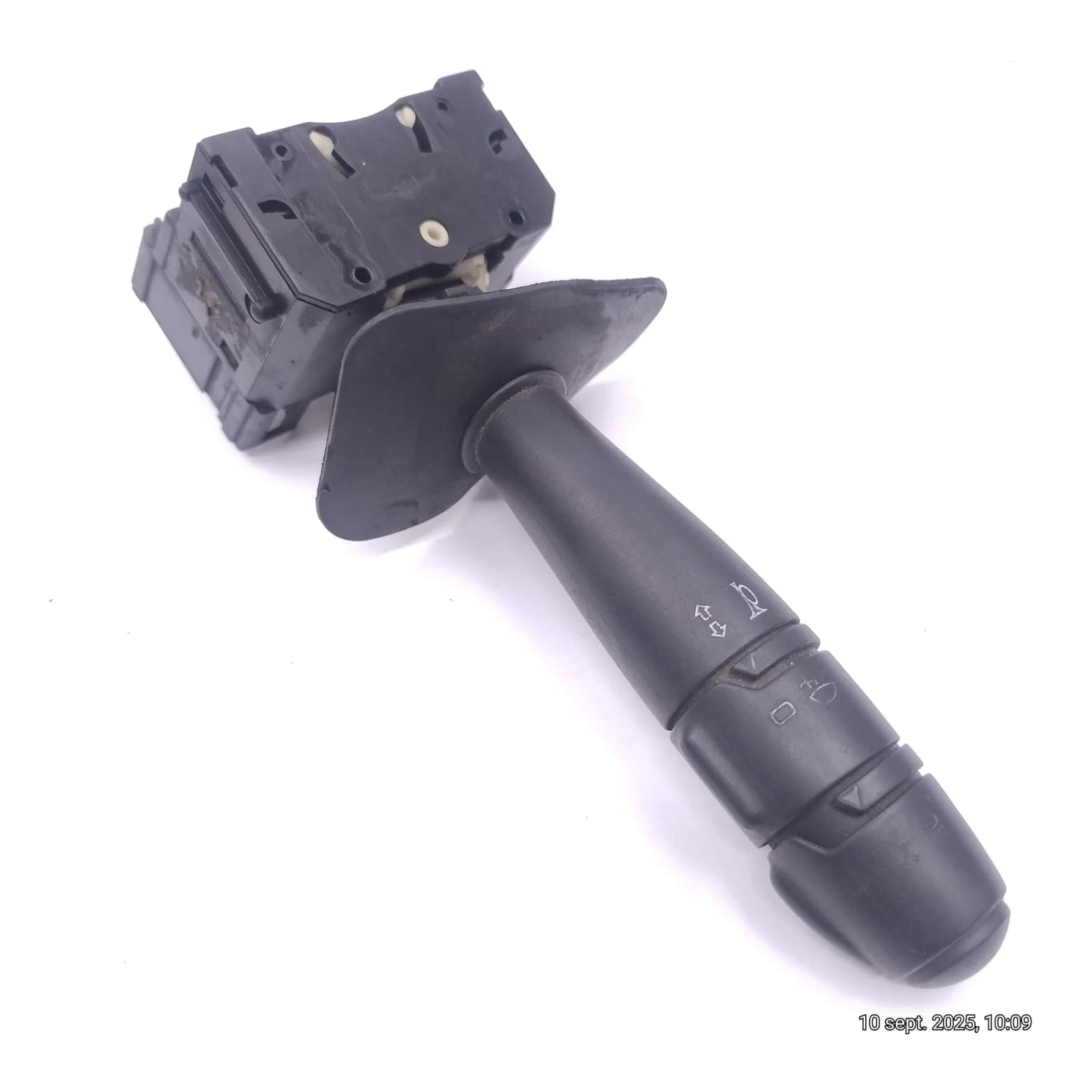 Turn signal lever Renault CLIO 2 / SYMBOL 1 1998–2008 – 1