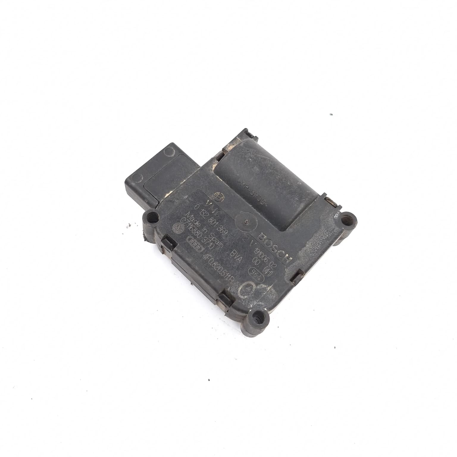 Electronic actuator Audi A6 (4F, C6) 2004–2011 4F0820511B – 1