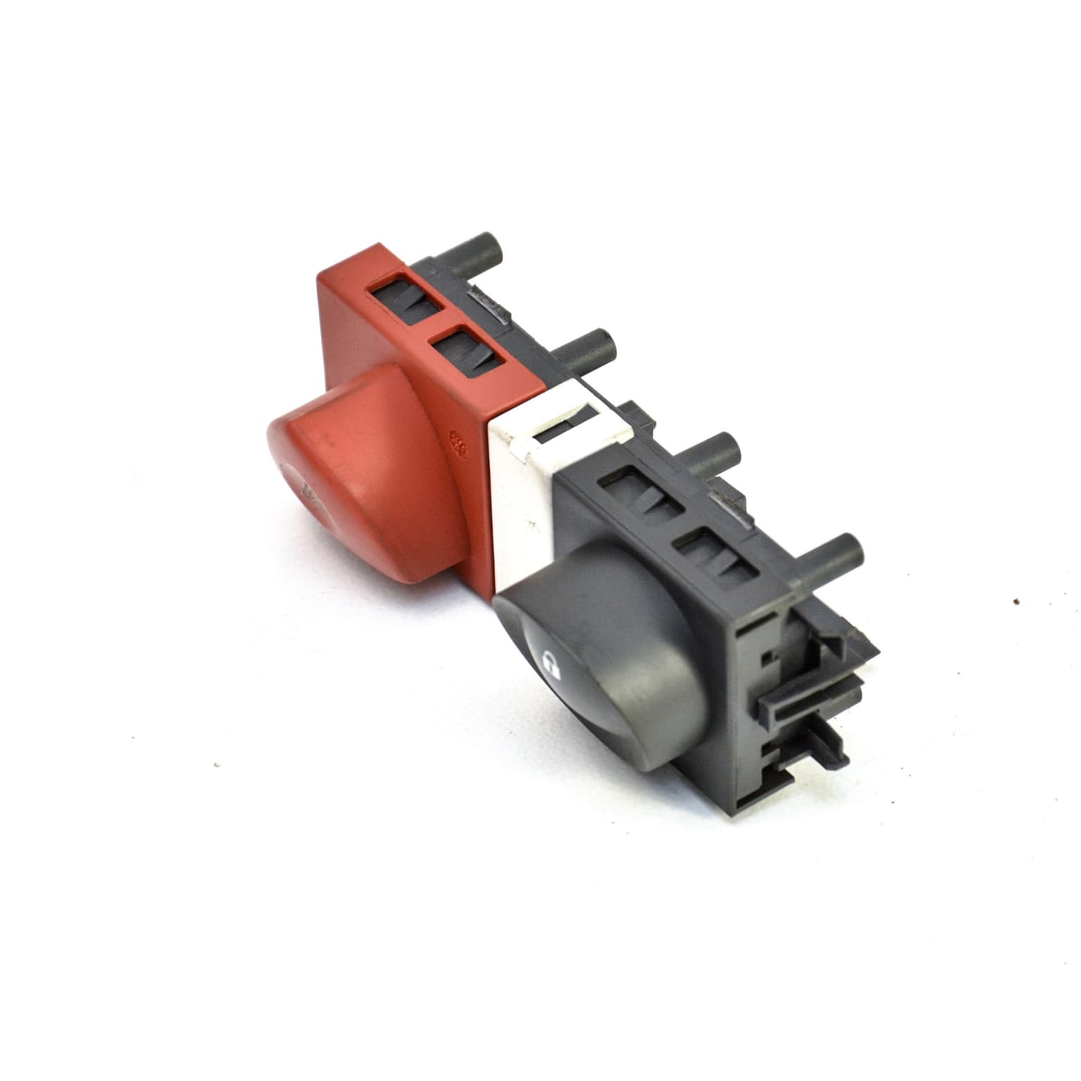 Hazard light switch Renault MEGANE 2 2002–2010 1.5 dCi K9K 728 8200407415 – 1
