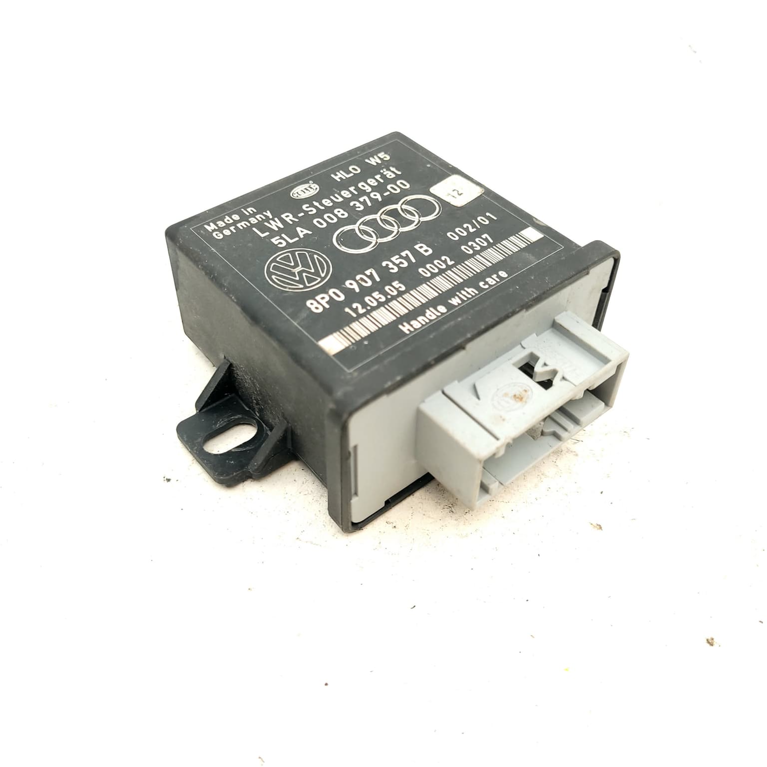 Light control module Audi A4 B7 (8E) 2004–2008 5LA00837900 – 1