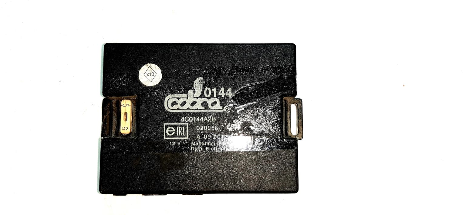 Calculateur Renault LAGUNA 1 1993–2001 4C0144A2B – 1