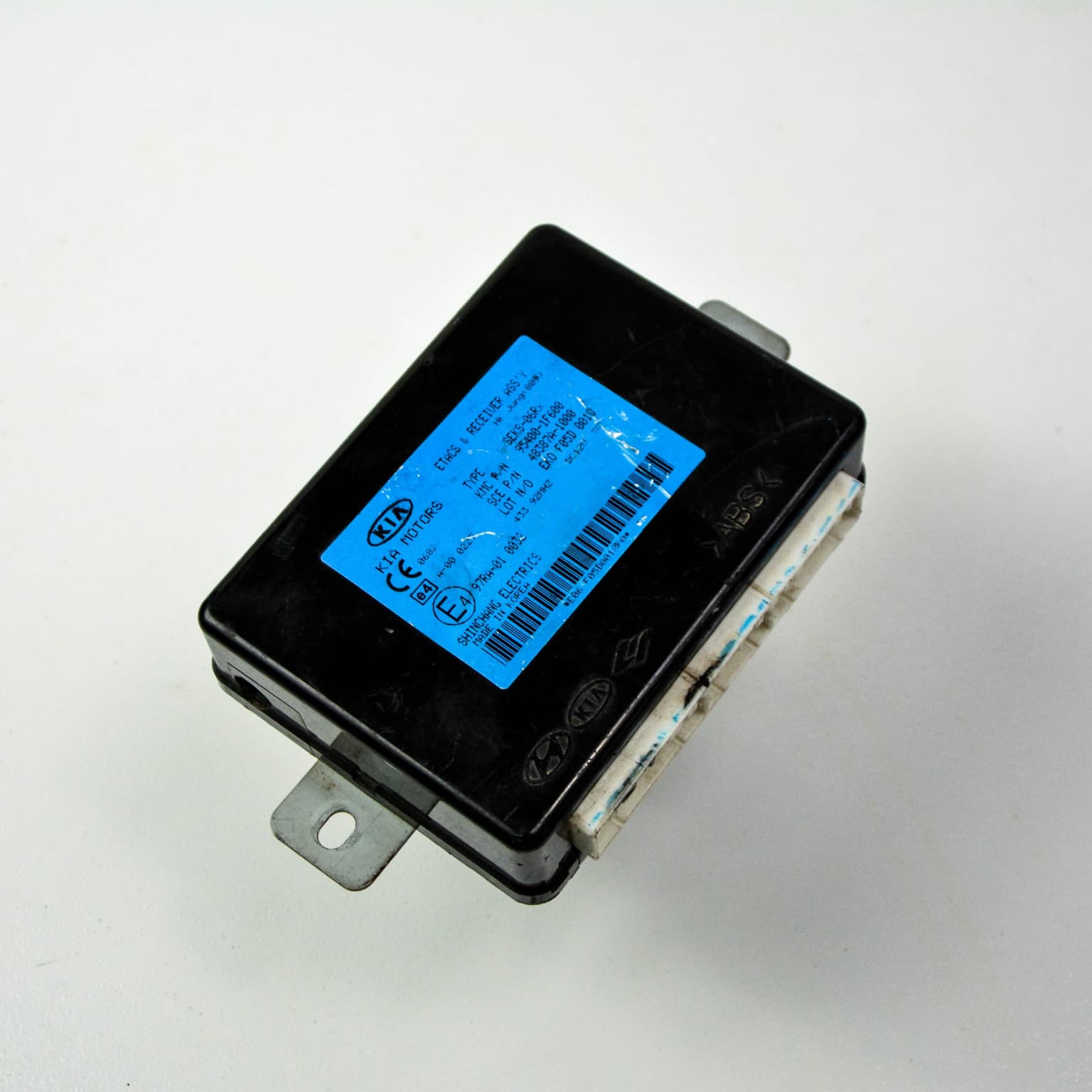 Control unit Kia SPORTAGE (JE, KM) 2004–2010 954001F600 – 1