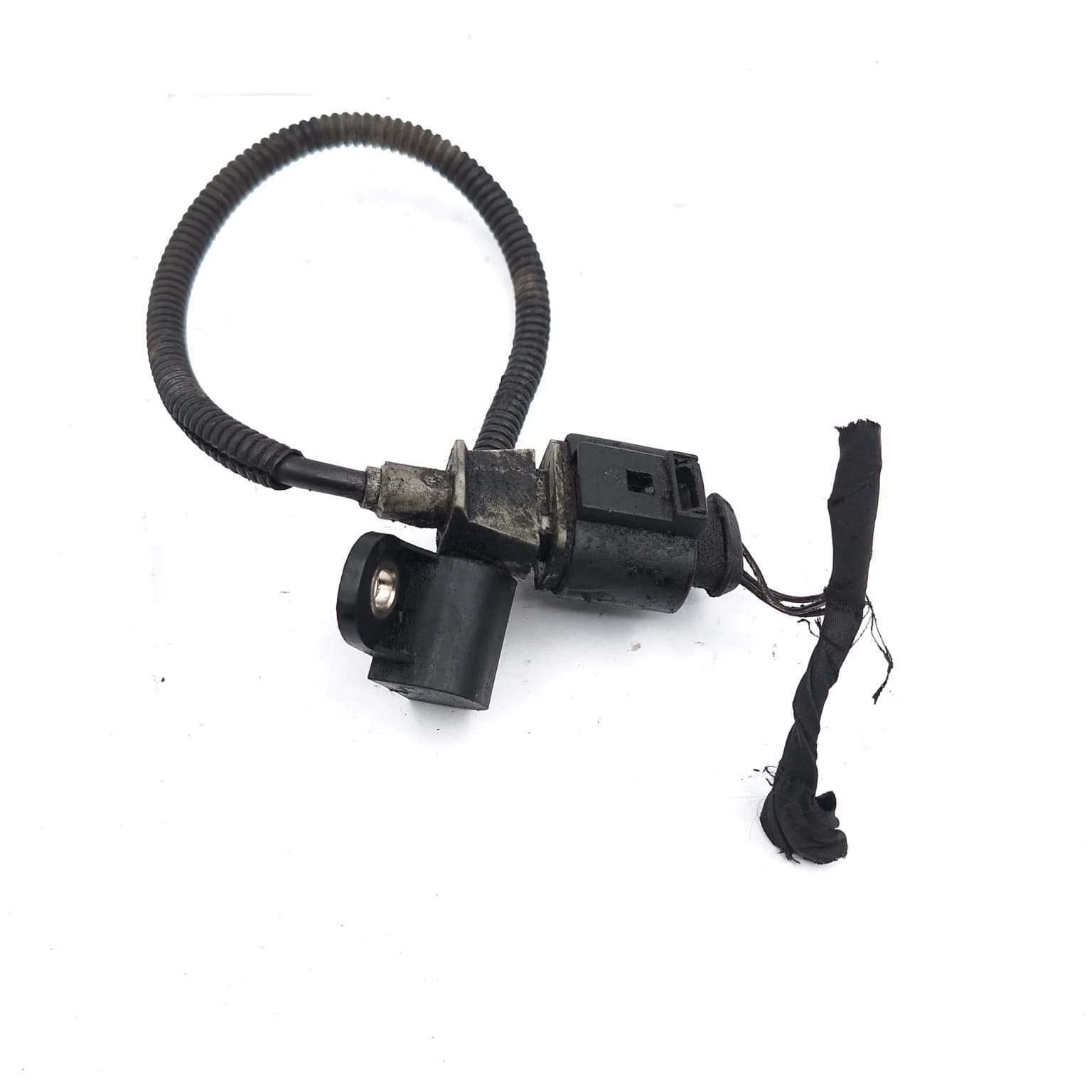 Crankshaft position sensor VW TOURAN (1T) 2003–2010 1.9 TDI BKC 1J0973723 – 1