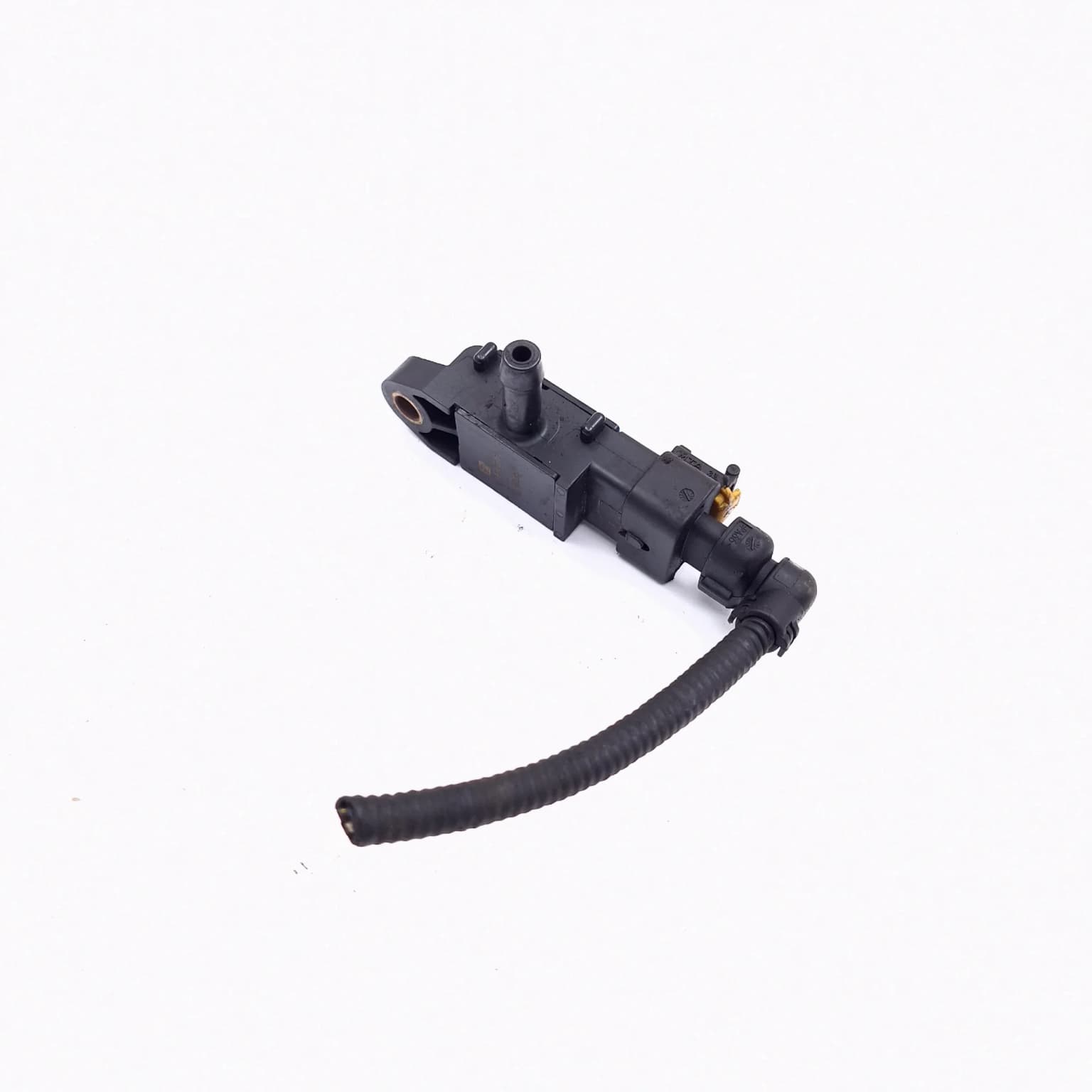 Capteur de pression des gaz d'échappement Chevrolet AVEO T300 2011–2020 1.3 CDTI 16V A13DTE 28403014003 – 1