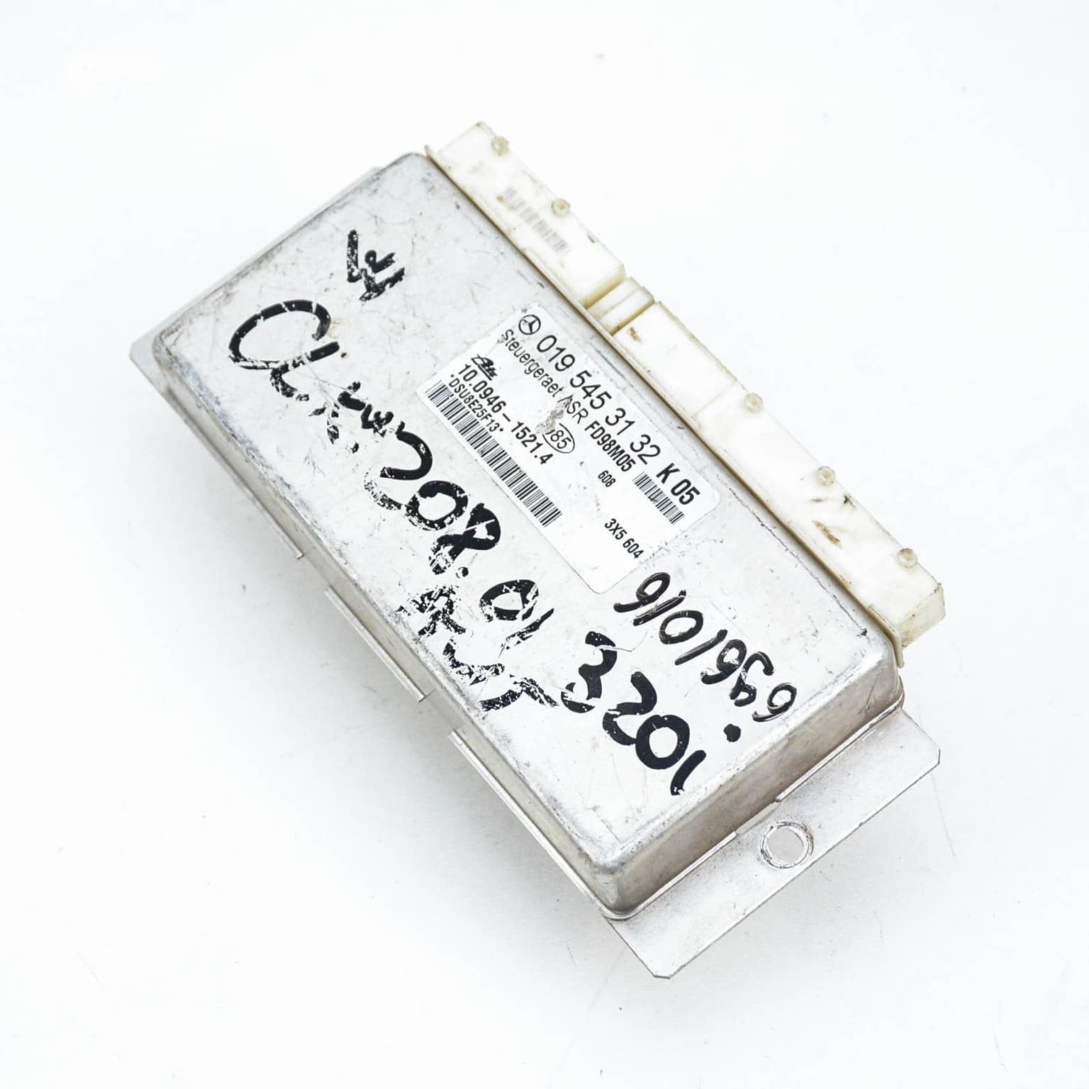 ABS ESP control unit Mercedes-Benz C-CLASS (W202) 1993–2001 0195453132 – 1