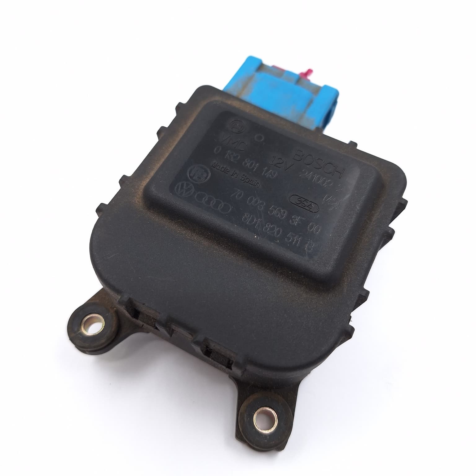 Electronic actuator VW PASSAT B6 2005–2010 8D1820511B – 1