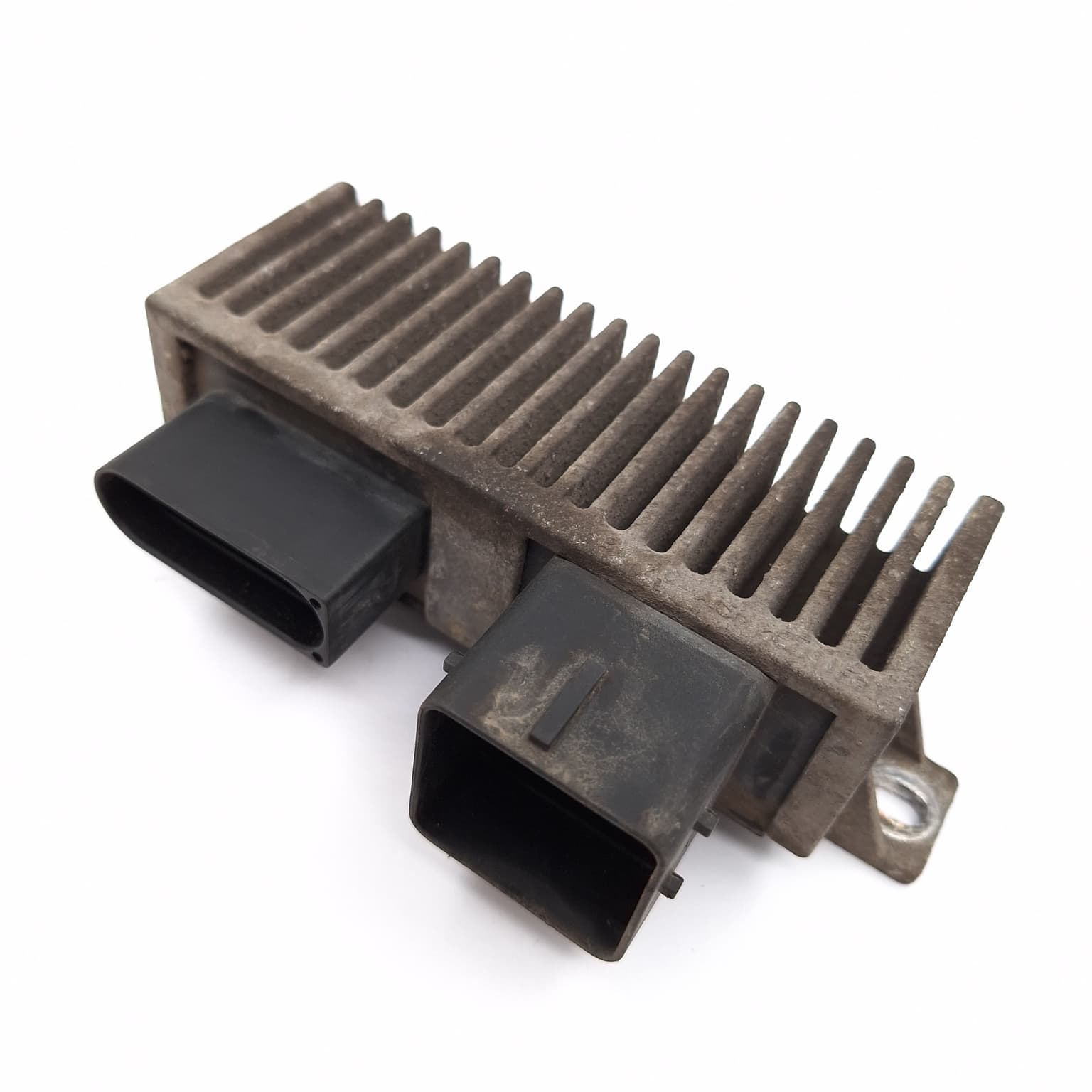 Relay Renault LATITUDE (L70) 2010+ 2.0 dCi 150 (L70H) M9R 824 8200558438 – 1