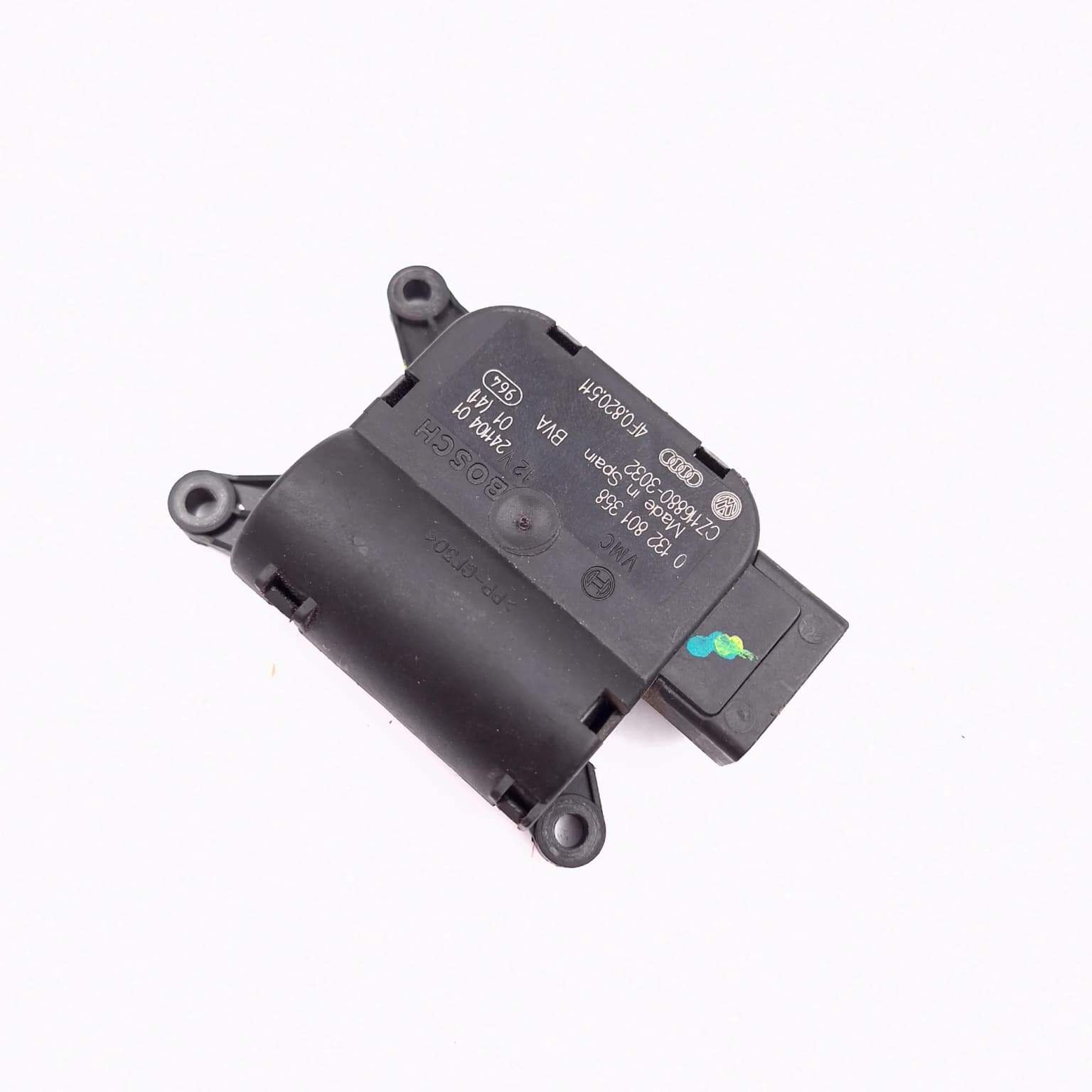 Electronic actuator Audi A6 (4F, C6) 2004–2011 4F0820511 – 1