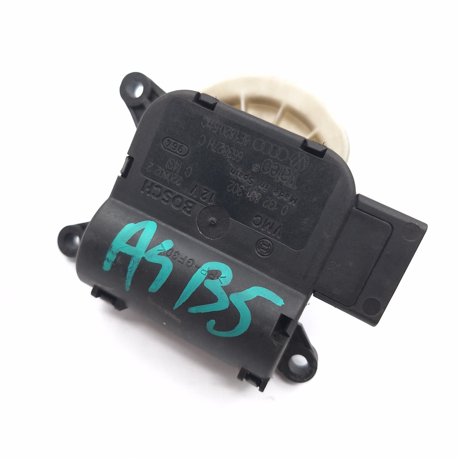 Electronic actuator Audi A4 B5 (8D) 1994–2001 0132801302 – 1