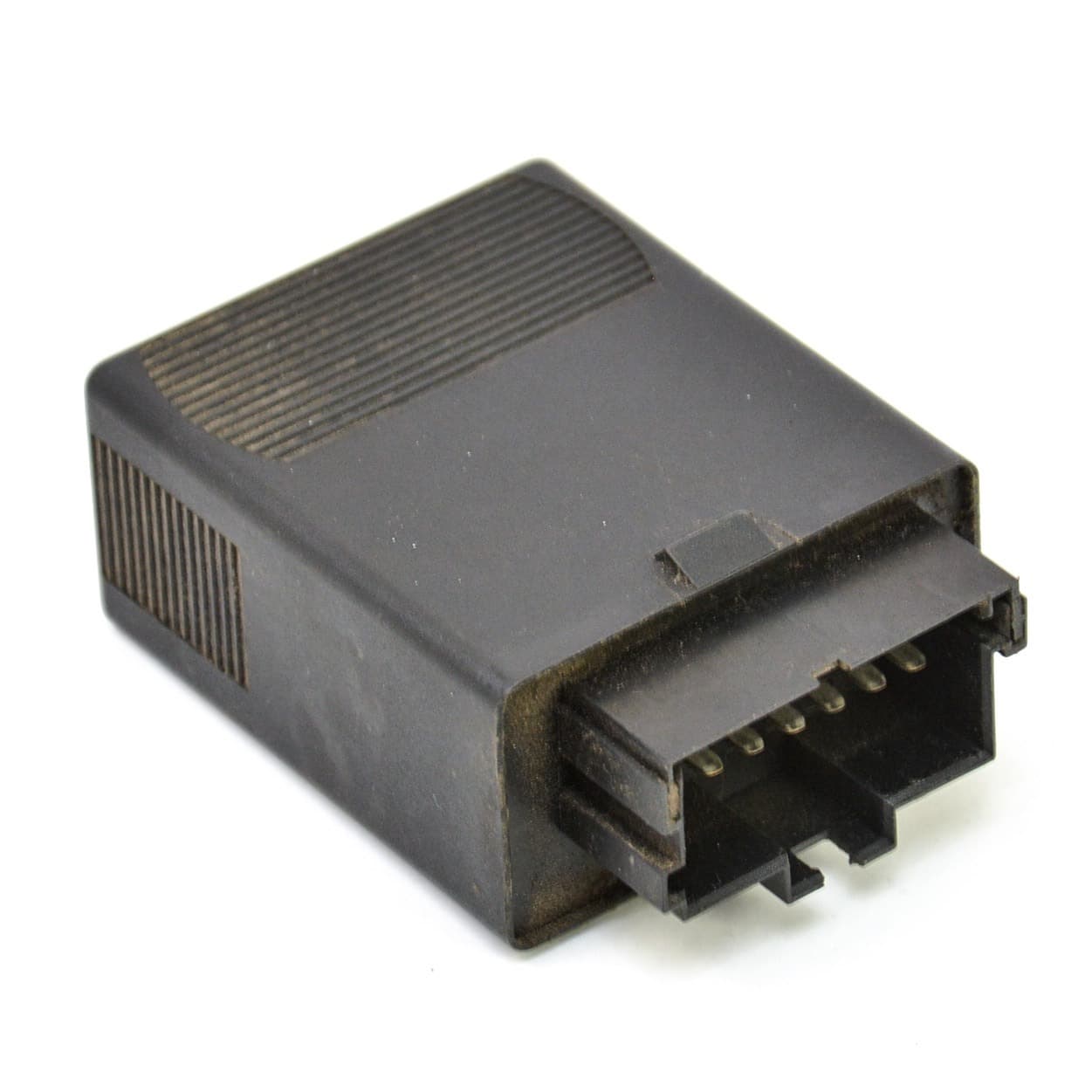 Relay Mercedes-Benz SPRINTER (W903) 1998–2005 0165452332 – 1