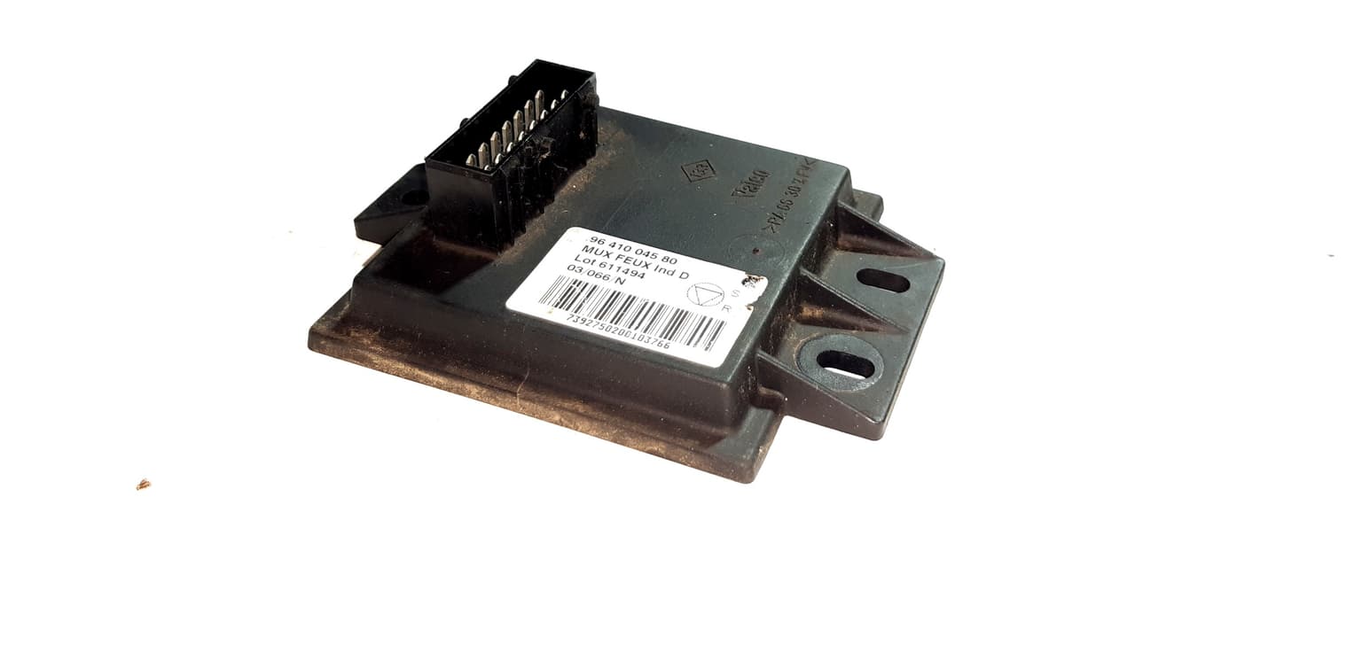 Light control module Peugeot 607 (9D, 9U) 1999–2010 9641004580 – 1