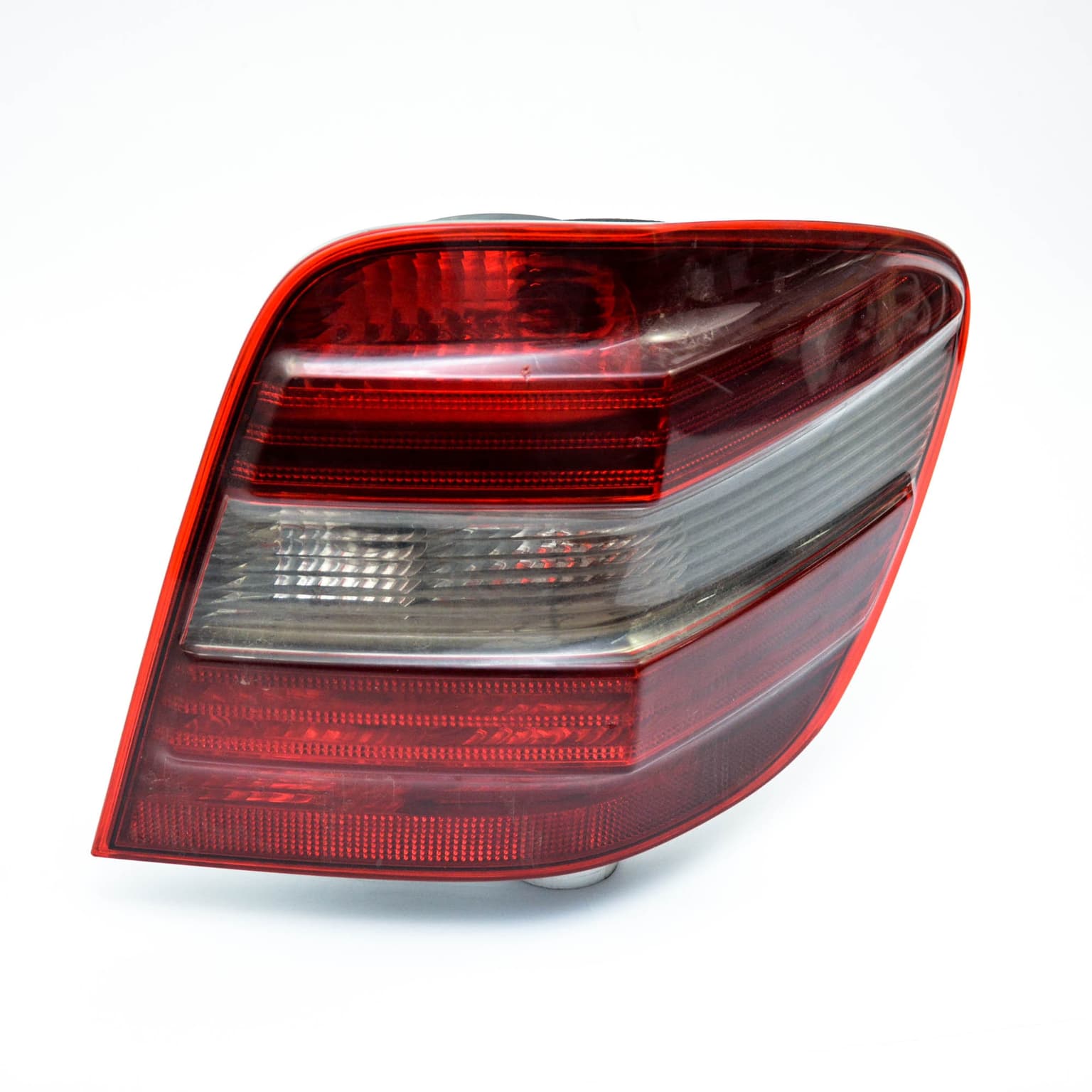 Right rear tail light Mercedes-Benz ML / M-CLASS (W164) 2005–2011 ML 320 CDI 4-matic (164.122) OM 642.940 A1648202264 – 1