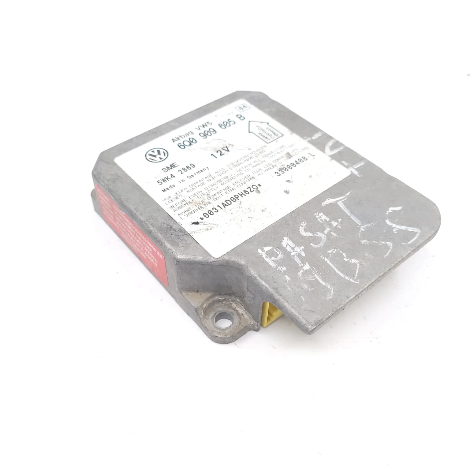 Airbag control module VW PASSAT B5, B5.5 1996–2005 6Q0909605B – 1