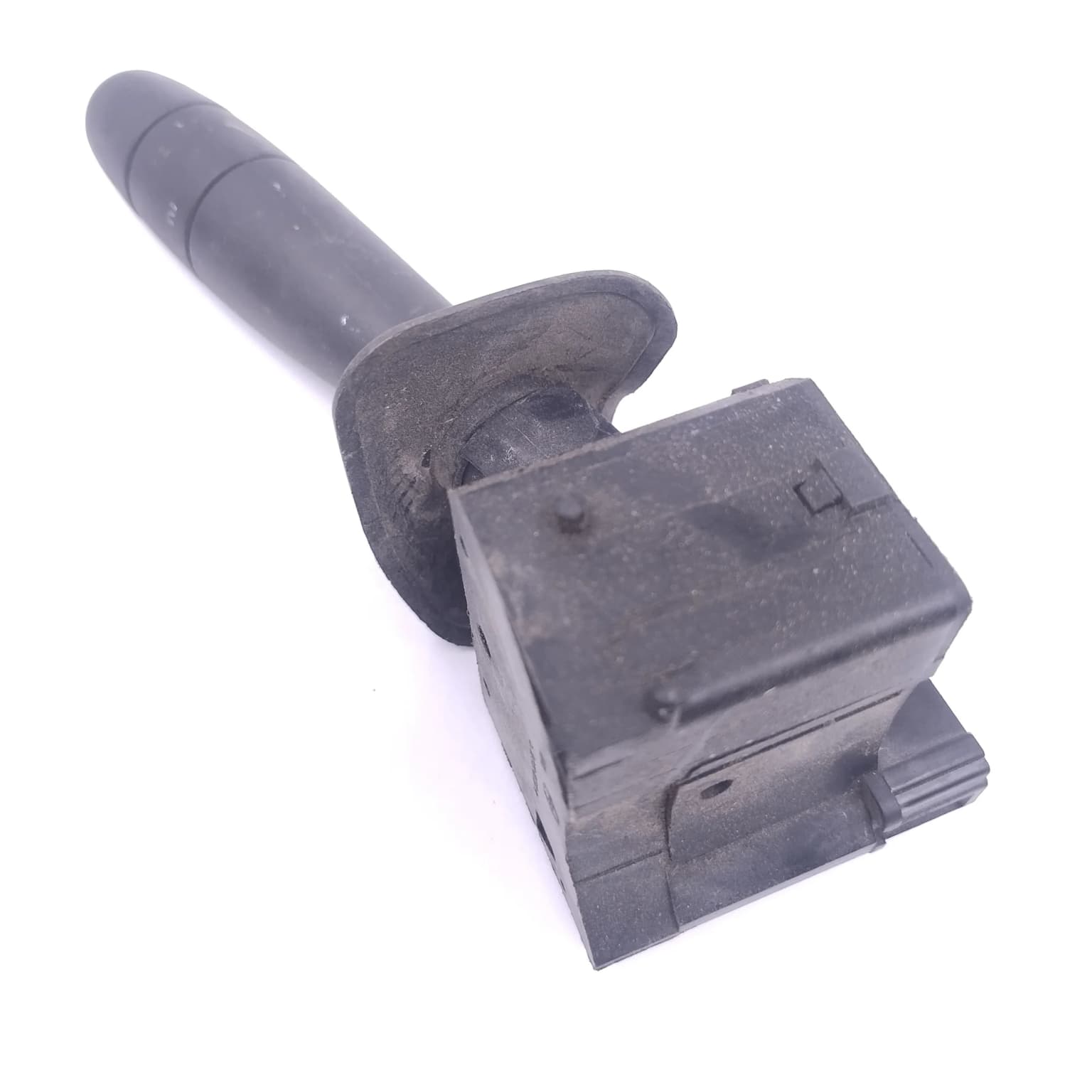 Wiper control stalk Dacia LOGAN (LS) 2004–2012 1.4 (LSOA, LSOC, LSOE, LSOG) 8200375336 – 1