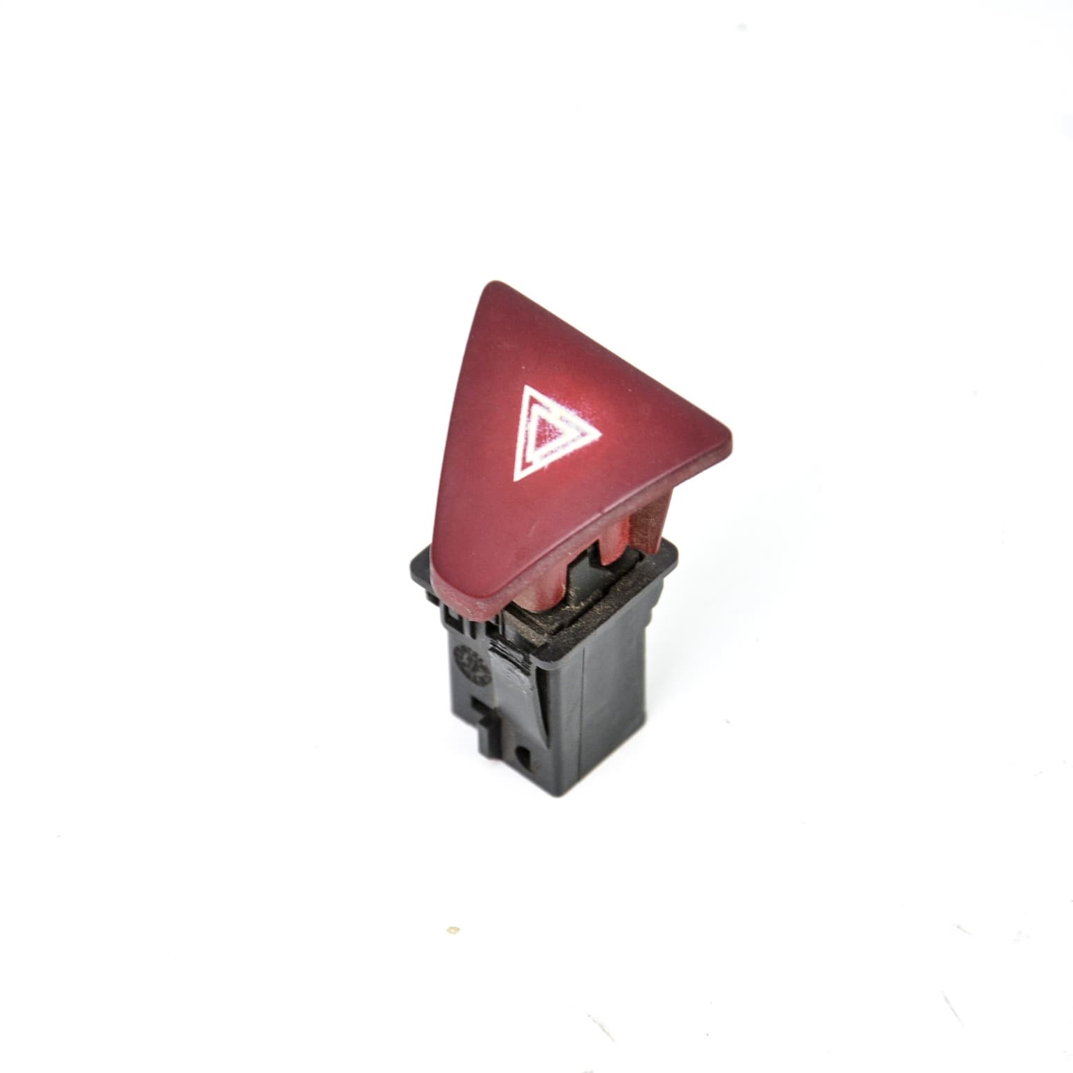 Bouton de feux de détresse Peugeot 307 2001–2008 1.6 HDi 110 9HY (DV6TED4) 9643219577 – 1