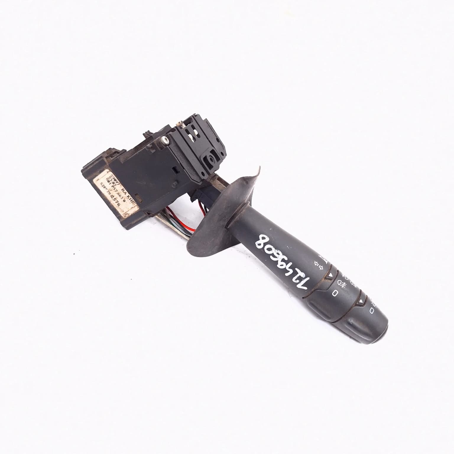 Turn signal lever Dacia LOGAN (LS) 2004–2012 8200792576 – 1