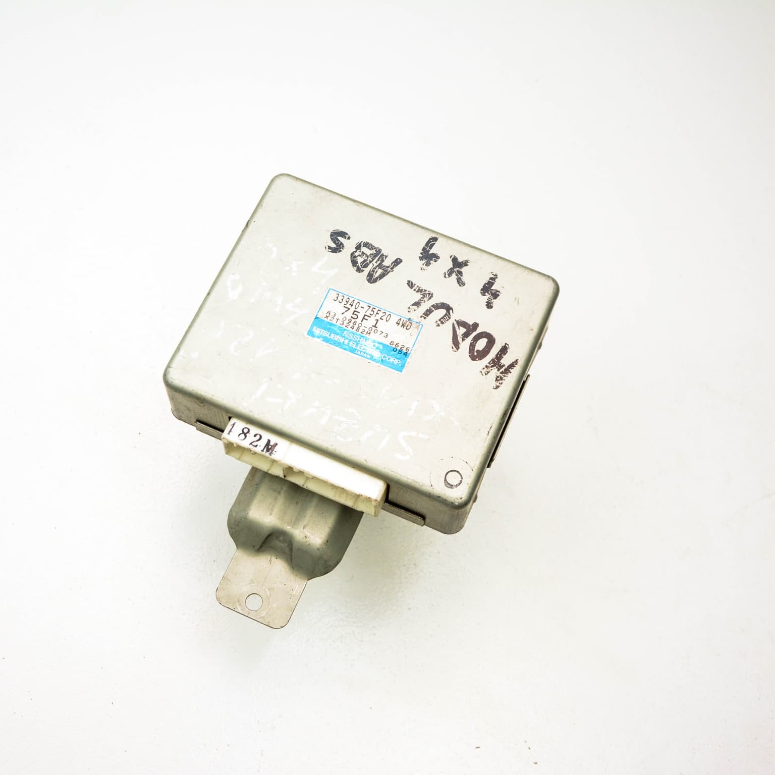 Calculateur ABS ESP Suzuki WAGON R+ (EM) 1997–2000 3394075F20 – 1