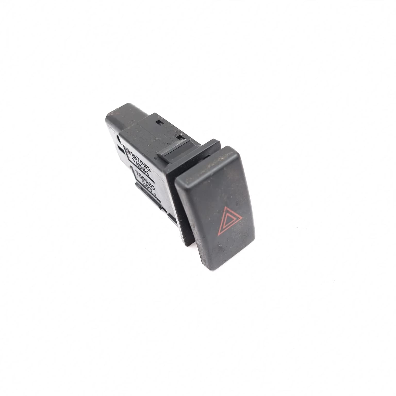 Hazard light switch Toyota AVENSIS (T25) 2003–2008 2.0 D-4D 1CD-FTV TR9503DOT – 1
