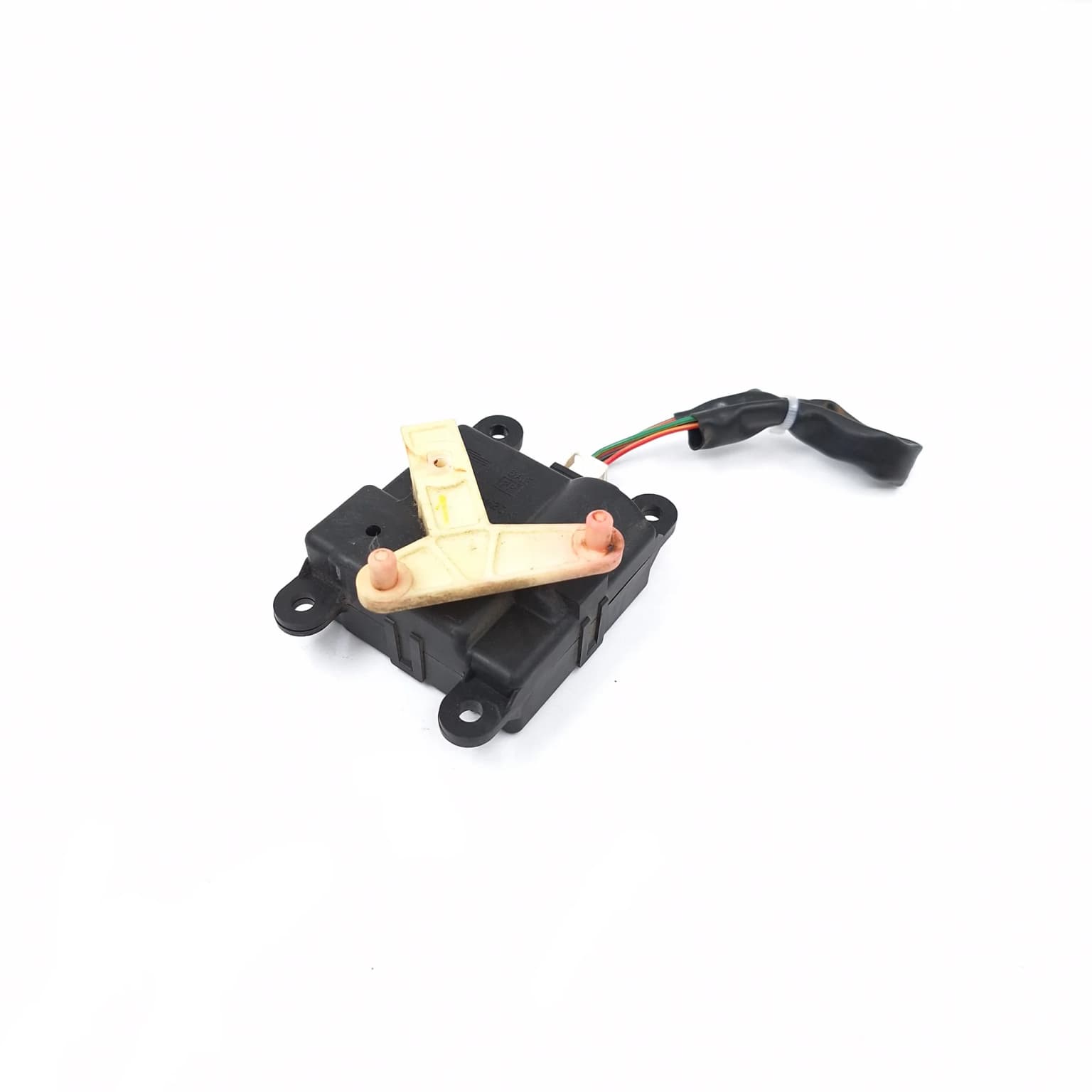 Actionneur électronique Nissan PRIMERA (P12, WP12) 2002–2007 1.9 dCi F9Q 3T05030820 – 1