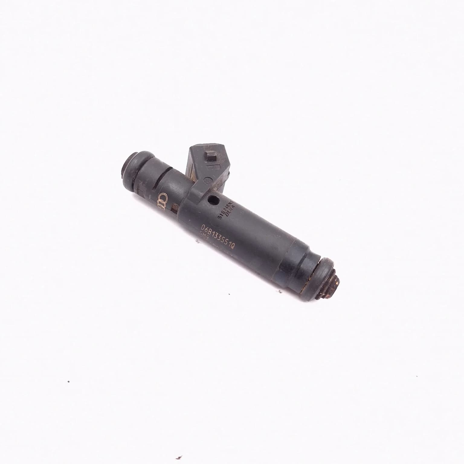Fuel injector VW PASSAT B5, B5.5 1996–2005 1.6 06B133551Q – 1