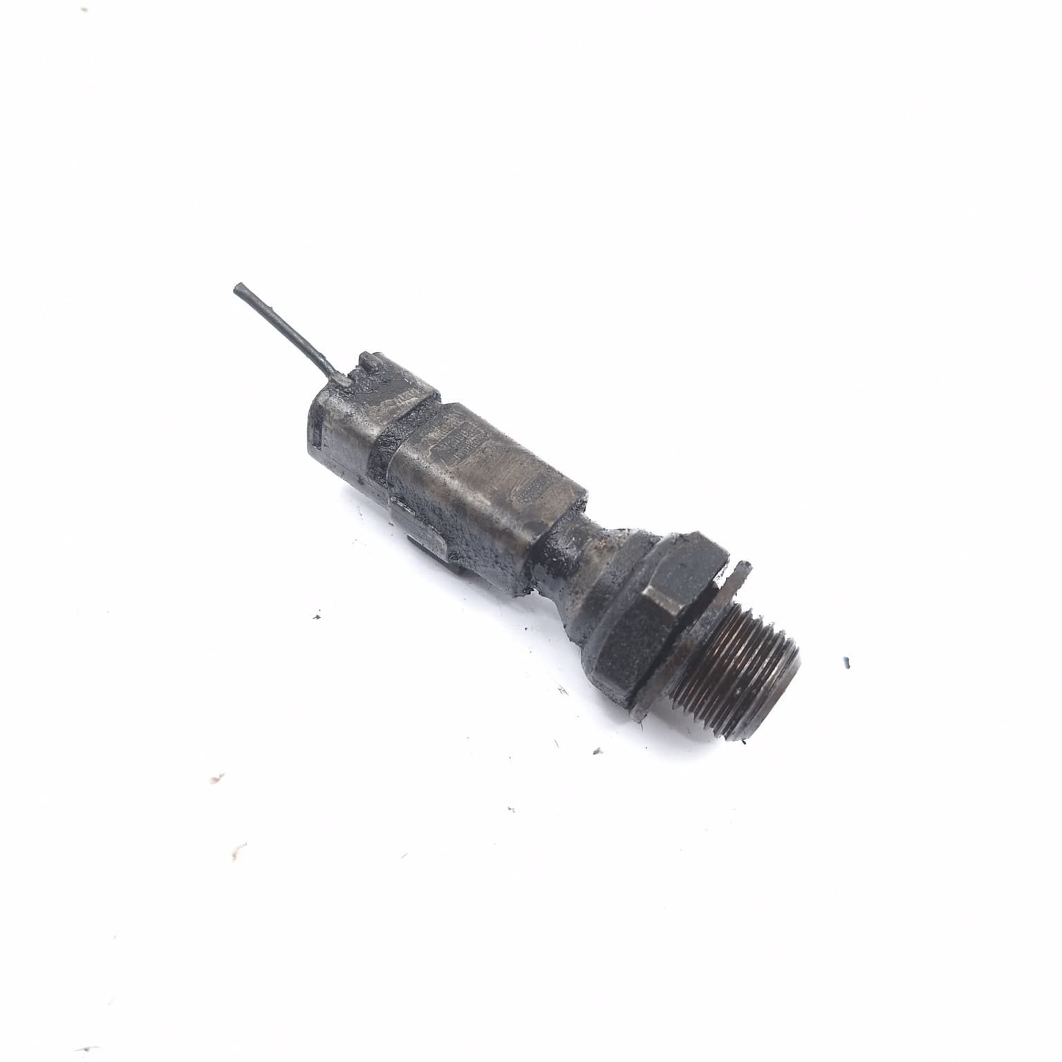 Oil pressure sensor Ford FOCUS Mk 2 2005–2010 1.6 TDCi G8DA – 1