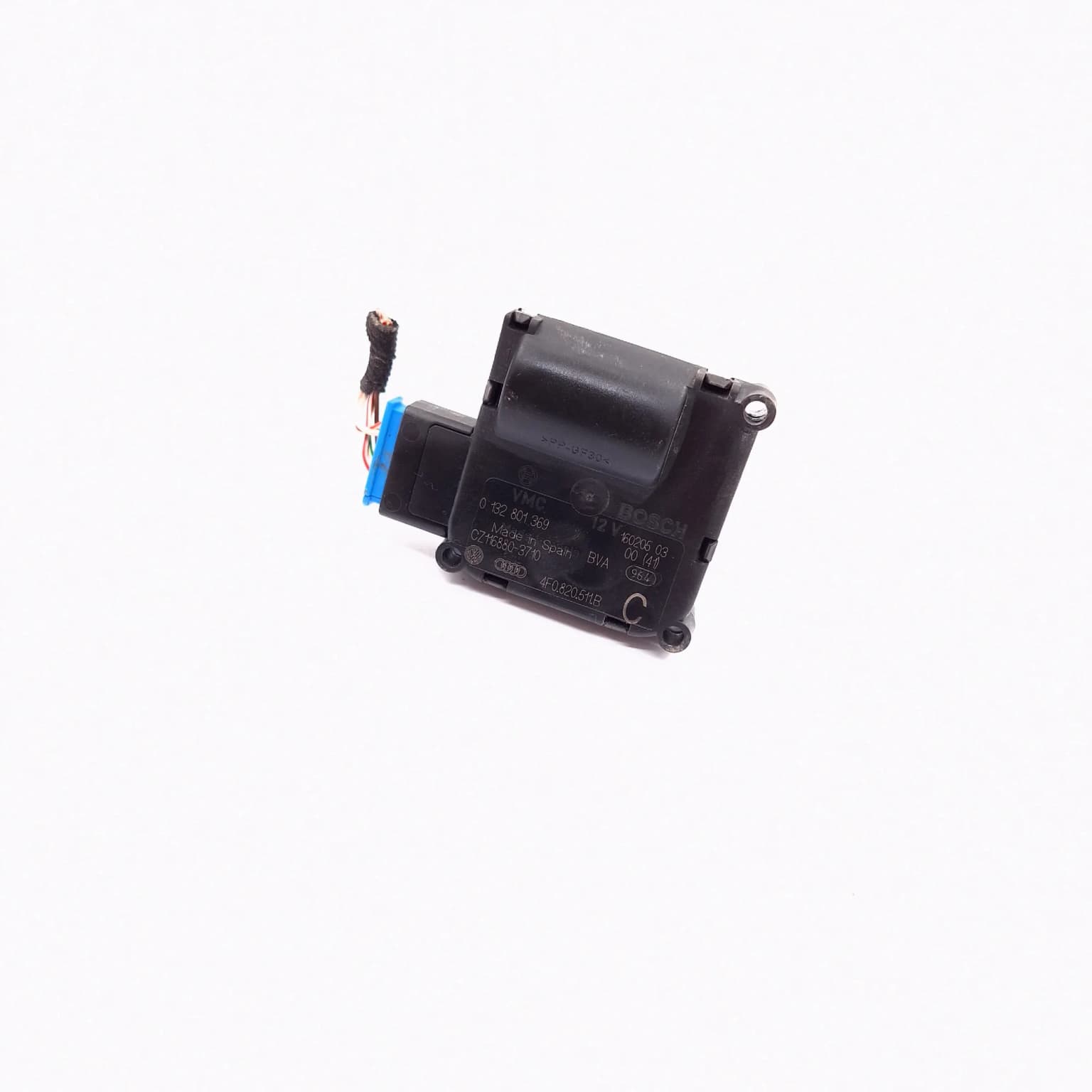 Electronic actuator Audi A6 (4F, C6) 2004–2011 4F0820511B – 1