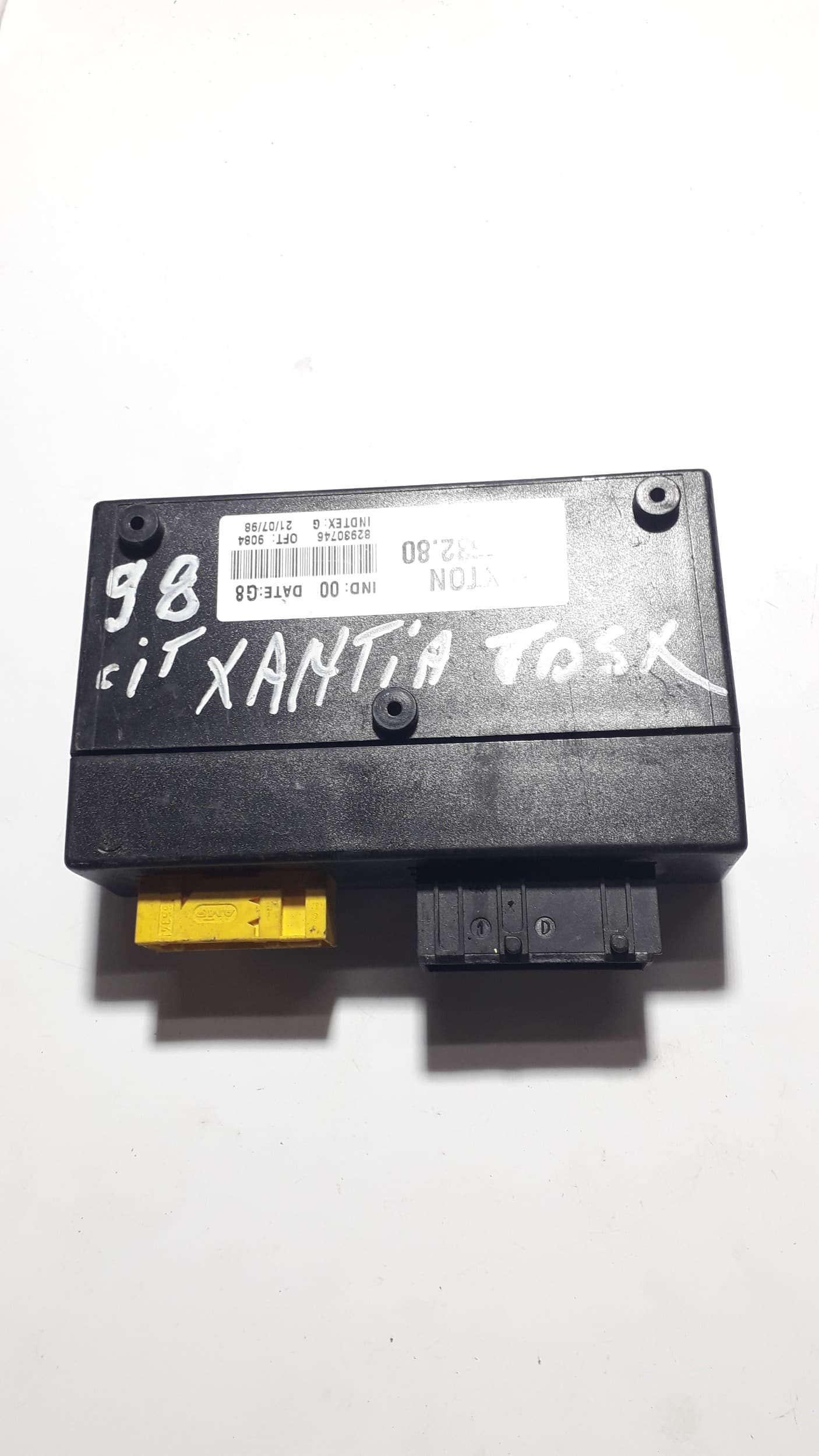 Calculateur de confort Citroen XANTIA (X2) 1998–2003 9627553280 – 1
