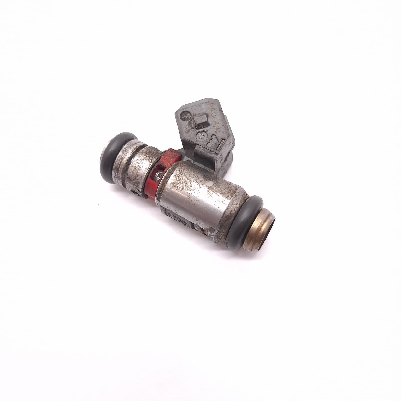 Injecteur de carburant VW GOLF 4 1997–2004 1.4 16V AXP 036031C – 1
