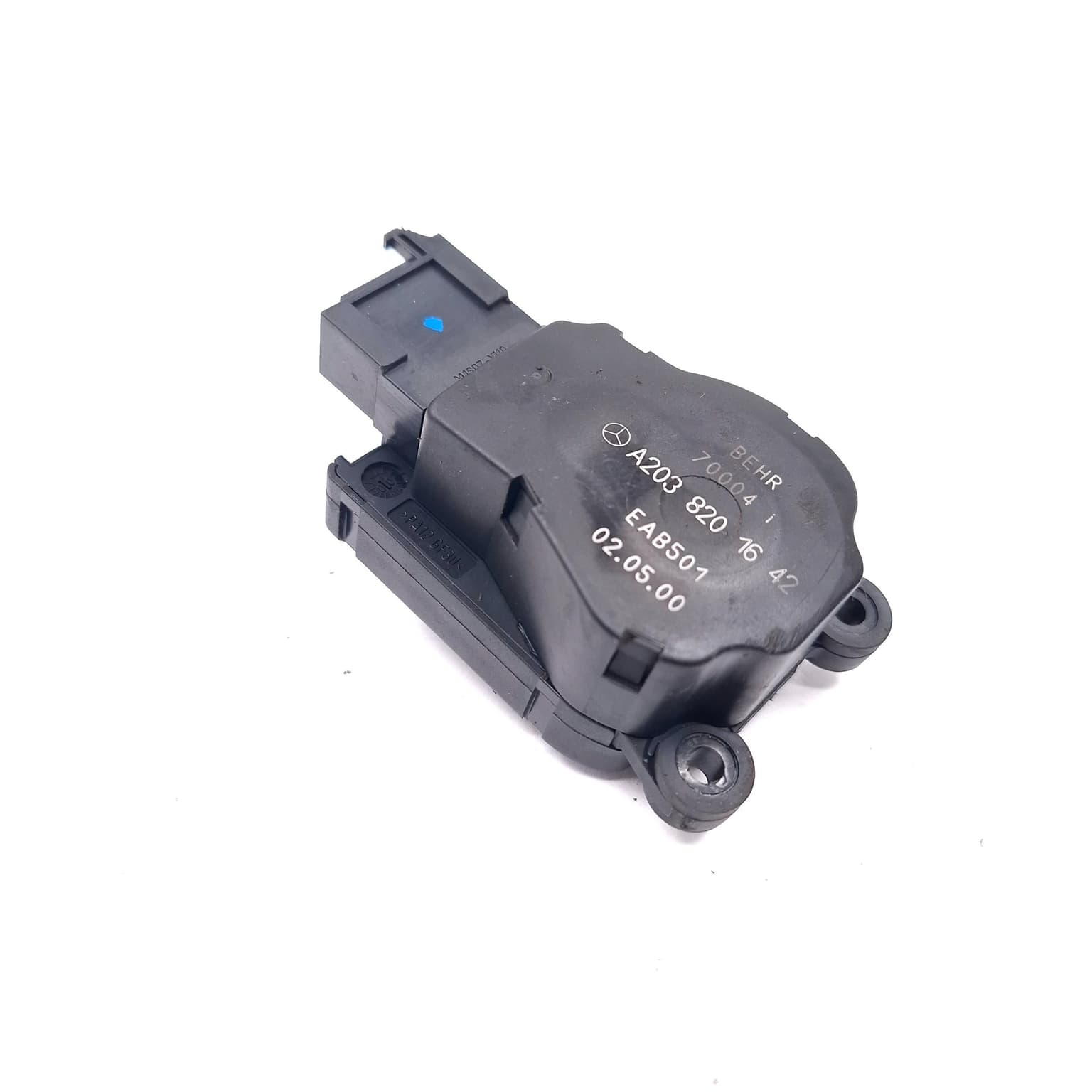 Electronic actuator Mercedes-Benz C-CLASS (W203) 2000–2007 A2038201642 – 1