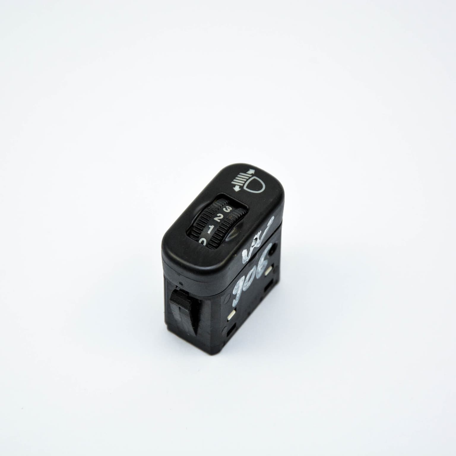 Bouton Mercedes-Benz SPRINTER (W906) 2006–2018 313 CDI (906.731, 906.733, 906.735) OM 651.955 0005445931 – 1