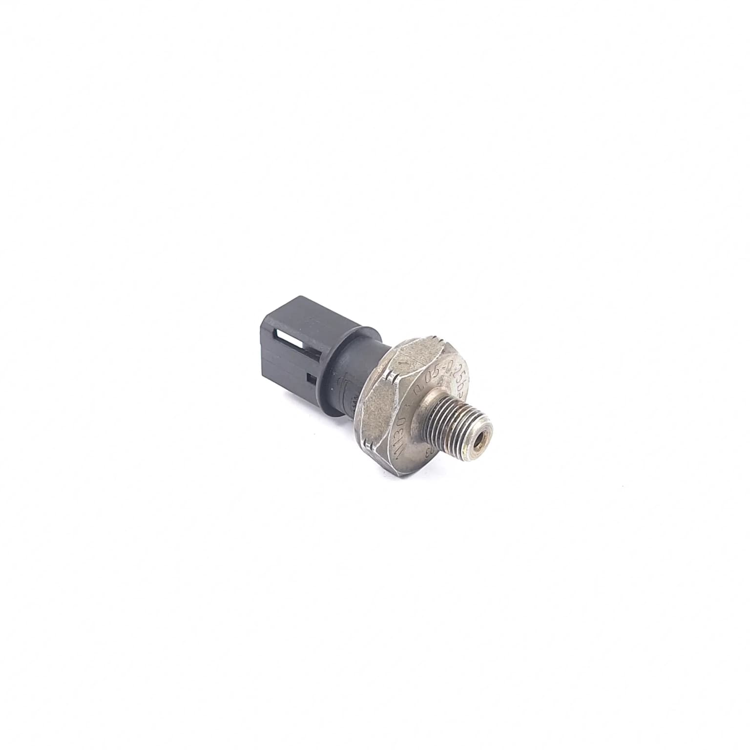 Oil pressure sensor VW TRANSPORTER Mk 4 / T4 1990–2003 1113030 – 1