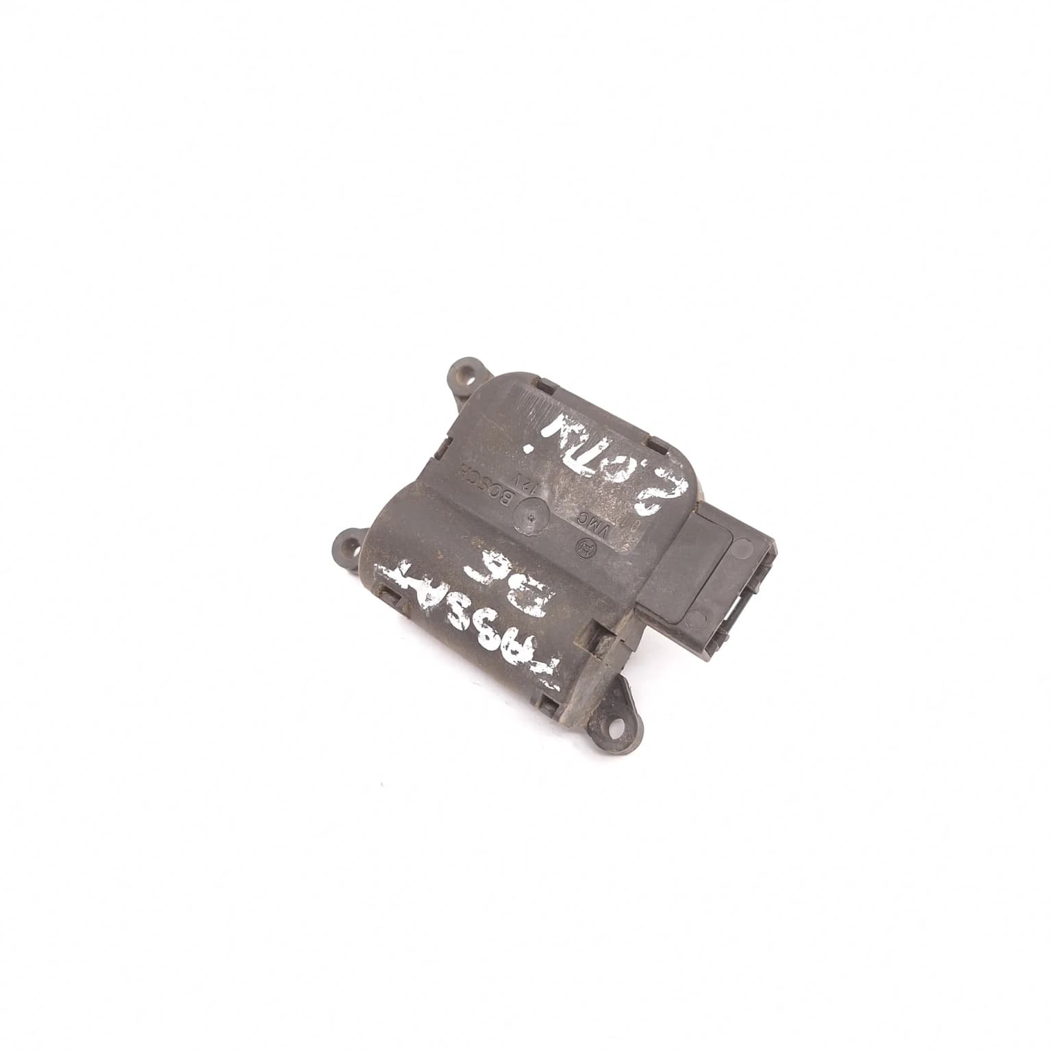 Electronic actuator VW PASSAT B6 2005–2010 0132801336 – 1