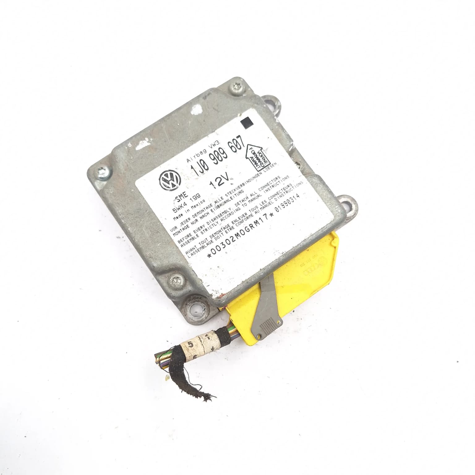 Airbag control module VW PASSAT B5, B5.5 1996–2005 1J0909607 – 1