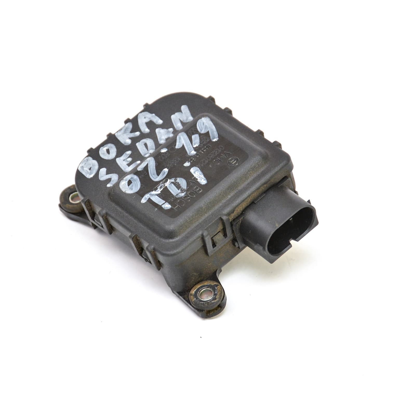 Actionneur électronique VW BORA (1J) 1998–2005 1.9 TDI 8D2820511C – 1