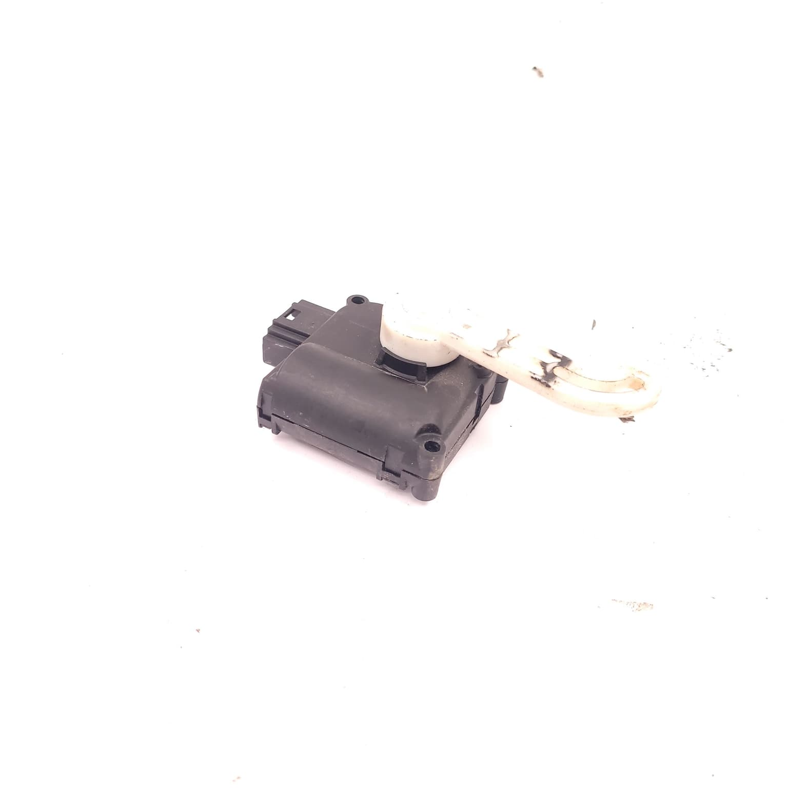 Electronic actuator Audi A6 (4F, C6) 2004–2011 4F0820511B – 1