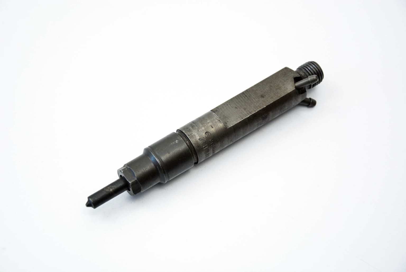 Fuel injector Skoda OCTAVIA 1 (1U) 1996–2010 1.9 TDI 028130201T – 1