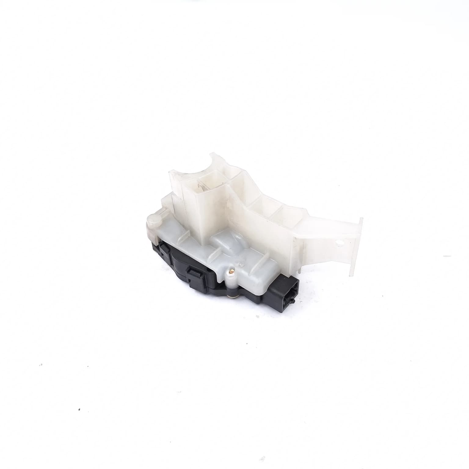 Actionneur électronique Mercedes-Benz A-CLASS (W169) 2004–2012 A 150 (169.031, 169.331) M 266.920 985458003 – 1