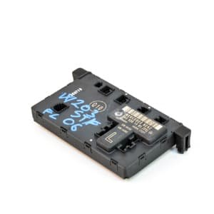 Control unit Mercedes-Benz C-CLASS (W203) 2000–2007 2038201585