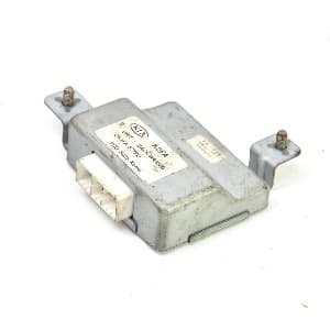 Calculateur d'aide au stationnement Kia CARENS 2 (FJ) 2002–2006 2.0 CRDi OK2FA677P0