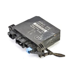 Control unit Mercedes-Benz E-CLASS (W210) 1995–2003 2108207826