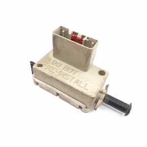 Capteur de pédale de frein Chrysler VOYAGER Mk 3 (RG, RS) 2001–2007 56045043AG