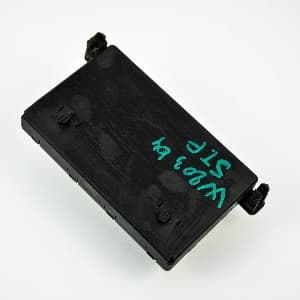Control unit Mercedes-Benz C-CLASS (W203) 2000–2007 2038201385
