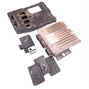Kit calculateur et serrures Renault MEGANE 2 2002–2010 1.5 dCi K9K 724 8200334419