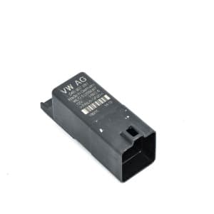 Relay Skoda RAPID 2012–2019 1.6 TDI CXMA 04B907281